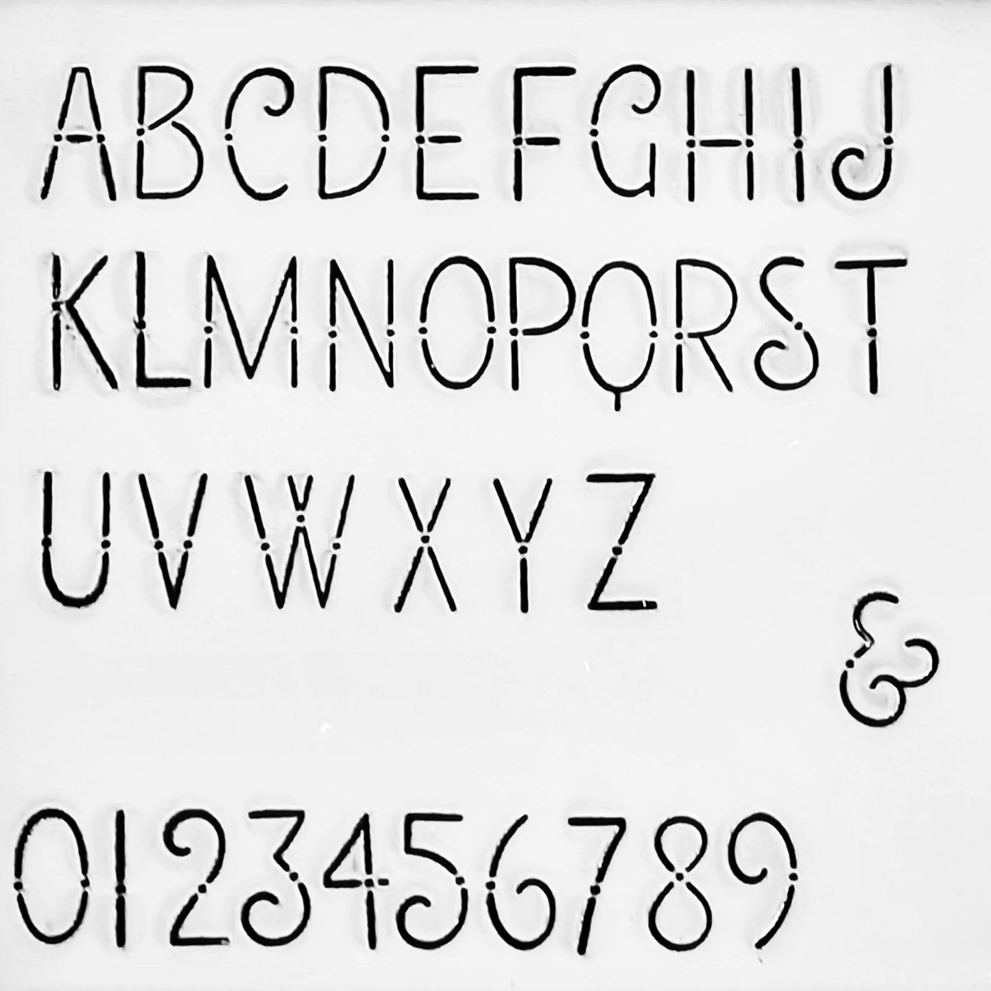 Chalky Letters Deco - VAULTED